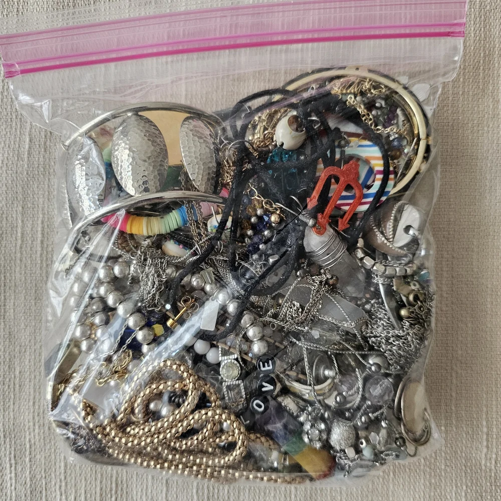 2lb 5oz Mystery Mixed Jewelry Lot! - Picture 1 of 5